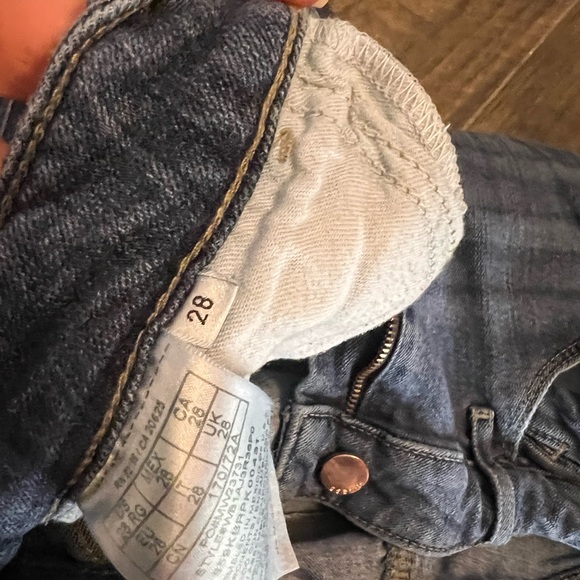 Guess sexy curve size 28 - Picture 5 of 5